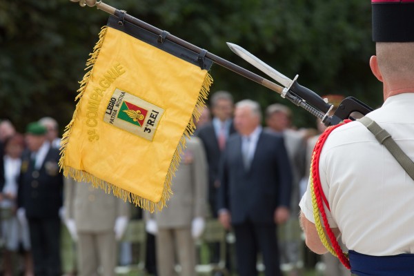 La traditionnelle prise d’armes au Sénat de la Légion étrangère a eu lieu le lundi 13 juillet 2015 dans le jardin du Luxembourg